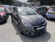 Peugeot 208 Tech Edition 1200 petrol £6,495