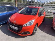 Peugeot 208 Active Design Menthol 1200 petrol £5,995