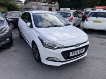 Hyundai i20 Premium 1200 petrol £5,795