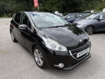 Peugeot 208 Allure Model 1600 HDI turbo diesel £4,995