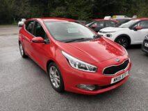 Kia Ceed 2-Model 1600 petrol £4,495