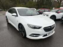 Vauxhall Insignia ASR VX-Line Nav Model 2.0 CDTI turbo diesel £8,250