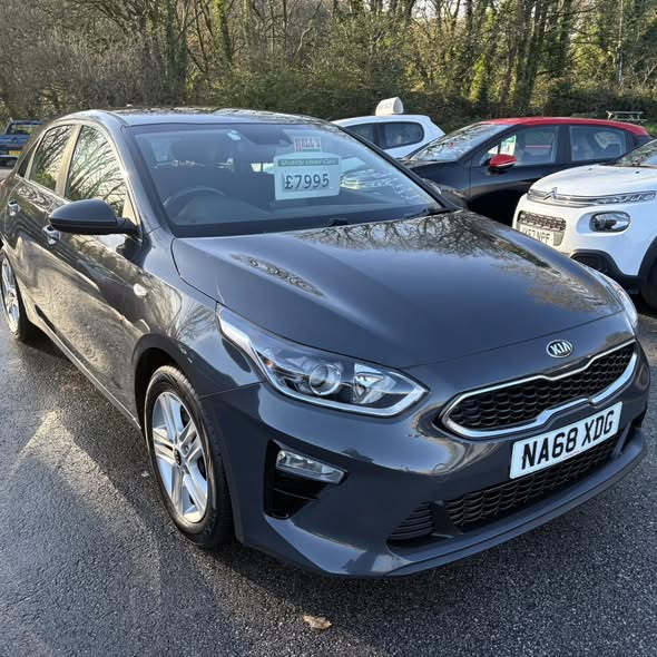 Kia Ceed 2-Model 1600 CRDI turbo diesel £7,995