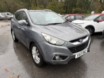 Hyundai IX35 Premium Model 2.0 CRDI turbo diesel Automatic £3,995