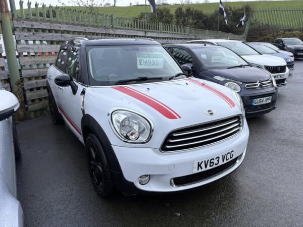 Mini Countryman Cooper 1600 petrol £4,995