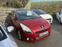 Peugeot 5008 Allure Model 2.0 HDI turbo diesel £2,500