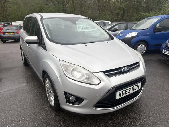Ford Grand C-Max Titanium 2.0 TDCI turbo diesel £3,295