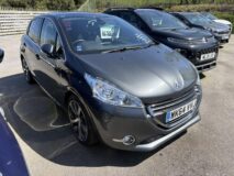 Peugeot 208 Feline Navigation 1600 HDI turbo diesel Automatic £5,995