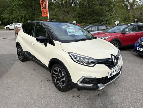 Renault Captur Dynamique S Nav Model 900cc petrol £7,495