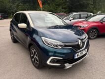 Renault Captur GT Line Model 900 TCE petrol £7,995