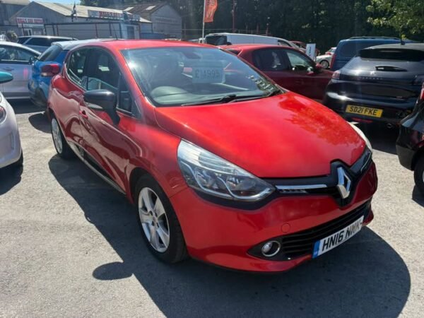 Renault Clio Dynamique Nav 900 petrol £4,995