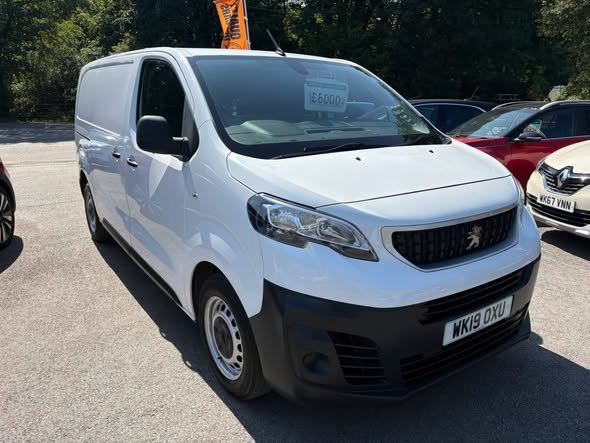 Peugeot Expert Pro Standard Panel Van 2.0 HDI turbo diesel £6,000 + VAT