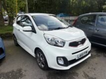 Kia Picanto White Model 1.2 petrol Automatic £5,495