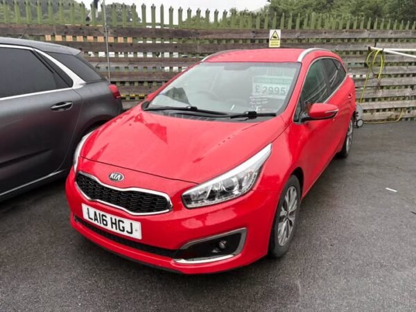 Kia Ceed 2-Model SW 1600 CRDI turbo diesel £2,995