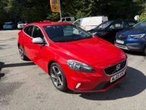 Volvo V40 R-Design Model 2.0 petrol £4,995