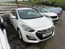 Hyundai i30 Style Nav 1600 CRDI turbo diesel £3,995